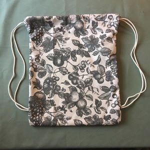 📦 SOLD 📦 Grayscale Fruit & Branch Drawstring Bag